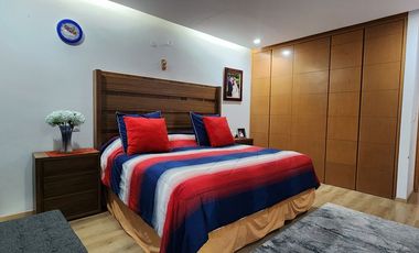 Exclusividad y Lujo Familiar en La Rioja: Casa con Club Deportivo Privado y Alta Plusvalía al Sur de Guadalajara.