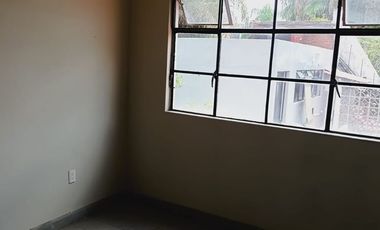 Casa excelente para oficinas corporativas y/o consultorios