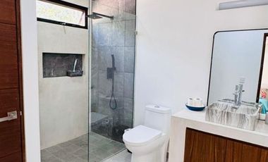 Casa en venta de 3 habitaciones en Akumal a pocos metros de la playa | Alberca y zona grill