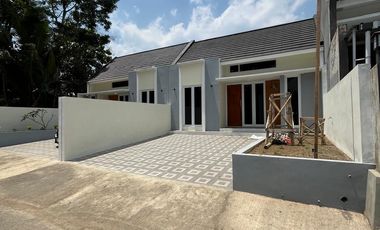 RUMAH MINIMALIS HARGA SUPER EKONOMIS DI MARGOLUWIH SAYEGAN SLEMAN