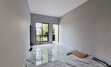 Rumah Mewah LuxBaru Gress Plus Kolam Renang di Perum Sumber Solo Kota