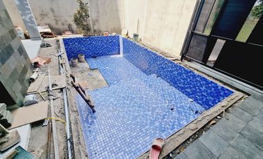 Rumah Mewah LuxBaru Gress Plus Kolam Renang di Perum Sumber Solo Kota