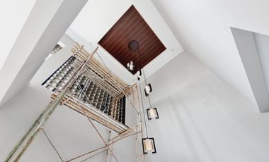 Rumah Mewah LuxBaru Gress Plus Kolam Renang di Perum Sumber Solo Kota