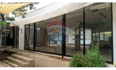 ¡Local comercial premium en Las Condes!