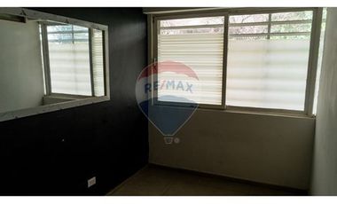 ¡Local comercial premium en Las Condes!