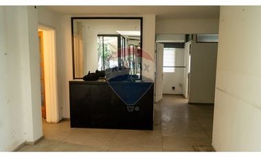 ¡Local comercial premium en Las Condes!