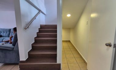 CASA EN RENTA PARA OFICINAS EN GABRIEL PASTOR! 16 DE SEPT A UNOS PASOS!