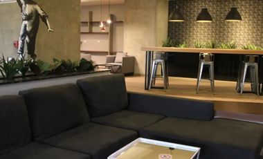 RENTA DE PISO COMPLETO PARA OFICINAS CON TERRAZA EN TORRE NATYVO JV.