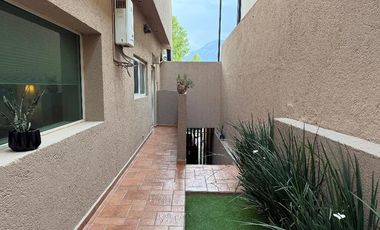Casa en condominio en venta en Monterrey, Bosquencinos, N.L.