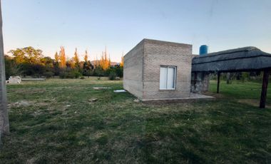 VENDO DOS CABAÑAS AMOBLADAS A ESTRENAR EN LUJAN- SAN LUIS