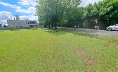 VENTA TERRENO 61 BARRIO LAS CASUARINAS IBARLUCEA