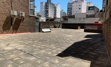 APTO CRÉDITO PELLEGRINI 1500 CON COCHERA