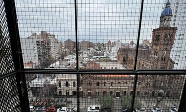 APTO CRÉDITO PELLEGRINI 1500 CON COCHERA