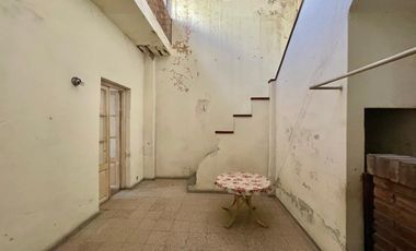 Casa a reciclar Suipacha 511 - Oportunidad!