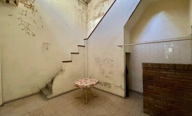 Casa a reciclar Suipacha 511 - Oportunidad!