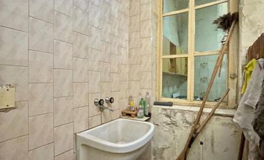 Casa a reciclar Suipacha 511 - Oportunidad!