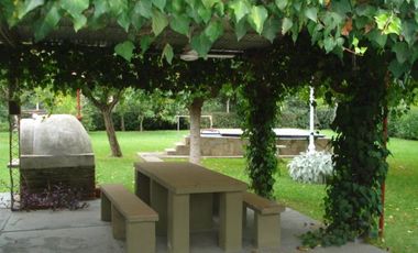 Casa a reciclar con amplio terreno en Andino