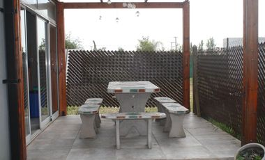 Se vende quincho con piscina en barrio Ribera de Andino. Tu oportunidad de inversión cerca del rio y de reserva natural