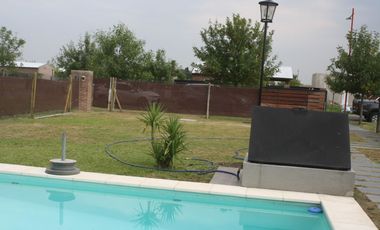 Se vende quincho con piscina en barrio Ribera de Andino. Tu oportunidad de inversión cerca del rio y de reserva natural