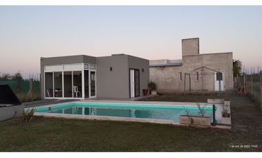 Se vende quincho con piscina en barrio Ribera de Andino. Tu oportunidad de inversión cerca del rio y de reserva natural