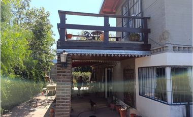 Casa con local en Andino, excelente ubicación