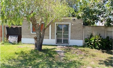 Casa con local en Andino, excelente ubicación