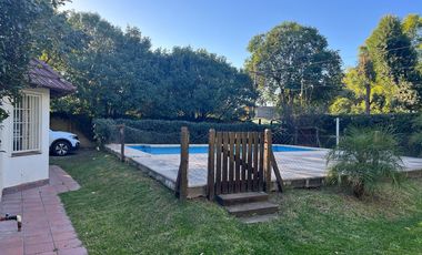 Casa en Villa La Ribera (Andino). Gran parque, piscina. Impecable estado