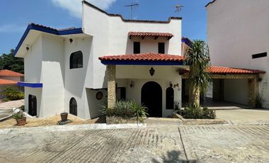 CASA EN RENTA UBICADA EN PRIVADA LOS TUCANES