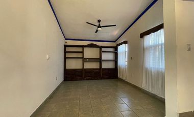 CASA EN RENTA UBICADA EN PRIVADA LOS TUCANES