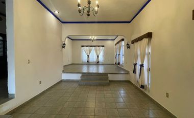 CASA EN RENTA UBICADA EN PRIVADA LOS TUCANES