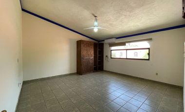 CASA EN RENTA UBICADA EN PRIVADA LOS TUCANES