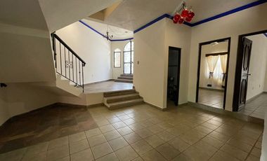 CASA EN RENTA UBICADA EN PRIVADA LOS TUCANES