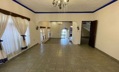 CASA EN RENTA UBICADA EN PRIVADA LOS TUCANES