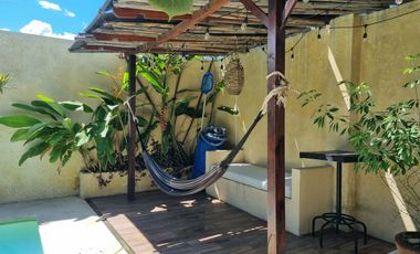 Casa en venta con alberca a y un diseño tropical en Yautepec,  Morelos