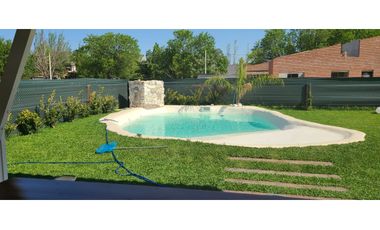 Hermosa casa en venta - Barrio Las Casuarinas