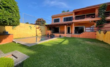 Casa en Venta en zona Burgos