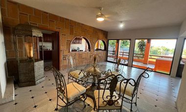 Casa en Venta en zona Burgos