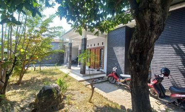 Rumah Nyaman 829m² Bisa Untuk Usaha Solo Kota