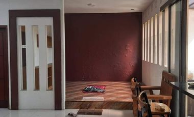 Rumah Bagus Tengah Kota Dekat Pintu Tol Banyuanyar Solo