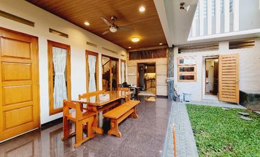 Rumah Mewah Lux 2.5 Lt Full Furnished Solo Kota