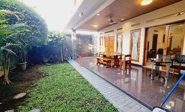 Rumah Mewah Lux 2.5 Lt Full Furnished Solo Kota