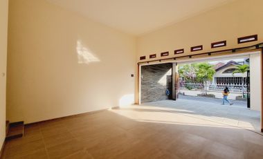 Rumah Mewah 261m² Baru Garasi 4 Di Banjarsari Solo Kota