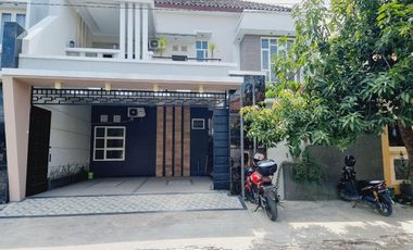 Rumah Mewah 2 Lt Akses Jln Lebar Banjarsari Solo