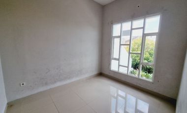 Rumah Mewah 2 Lt Akses Jln Lebar Banjarsari Solo