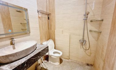 Rumah Mewah 2 Lt Akses Jln Lebar Banjarsari Solo