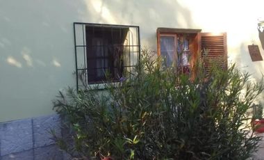 Casa en venta - 3 Dormitorios 1 Baño - Punta Indio
