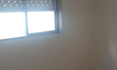 Muy buen 3 amb sobre la Avda, fte al FCGR y al centro comercial y a mts del Super Coto!!!