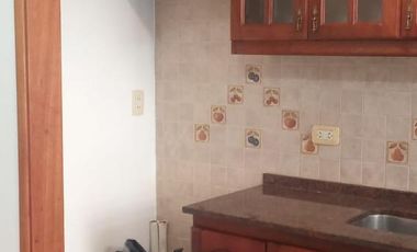 Muy buen 3 amb sobre la Avda, fte al FCGR y al centro comercial y a mts del Super Coto!!!