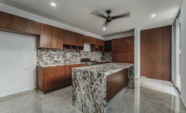 CASA EN VENTA EN PRIVADA EL ORIGEN, MERIDA, YUCATAN.