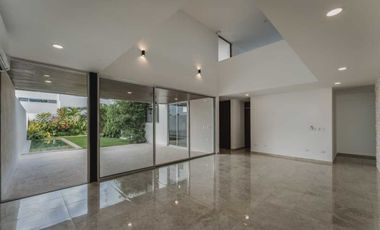 CASA EN VENTA EN PRIVADA EL ORIGEN, MERIDA, YUCATAN.